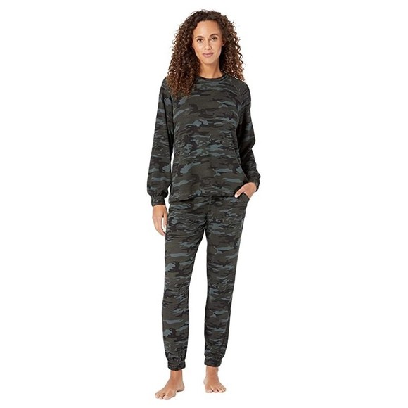 Sanctuary Women's Pajama Set Camo Long Sleeve Popover and Joggers, XL - Picture 1 of 4